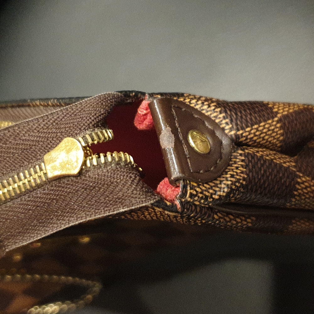 Louis Vuitton Eva Damier - Picture 15 of 15